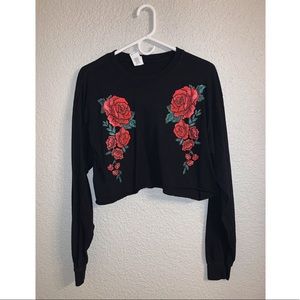 Black longe sleeve crop top w/ vintage rose design